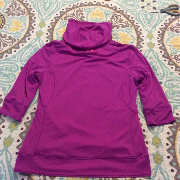 Under Armour 3/4 sleeve hooded athletic top - Picture 4 of 4